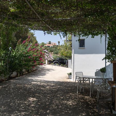 Blue Houses Maisonettes Kamaria  Exterior photo